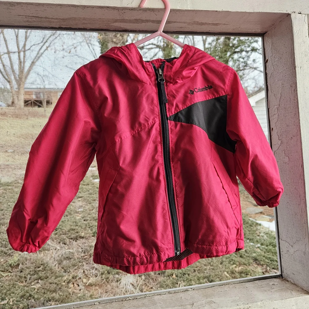 Colombia Pink Windbreaker Rain Jacket - Picture 2 of 6